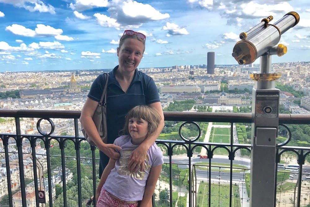 Mom and daughter in Paris